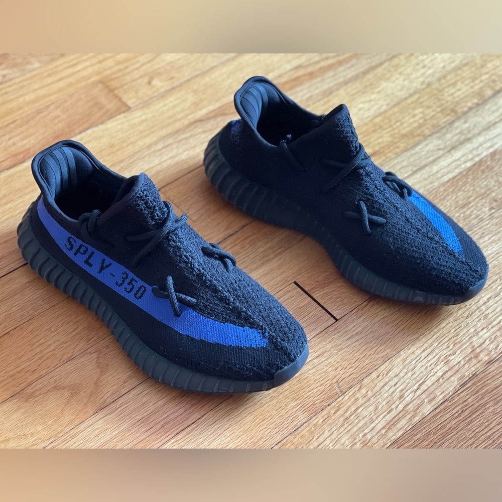 adidas Yeezy Boost 350 V2 Dazzling Blue